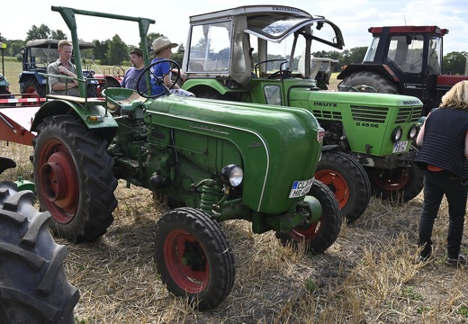  DSQ4483
